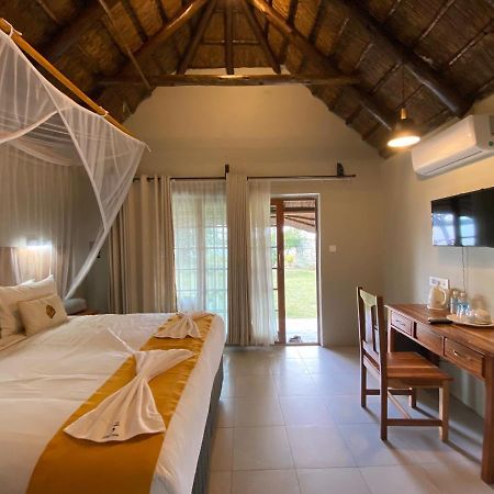 Big 5 Toro Lodge Kasane Eksteriør billede