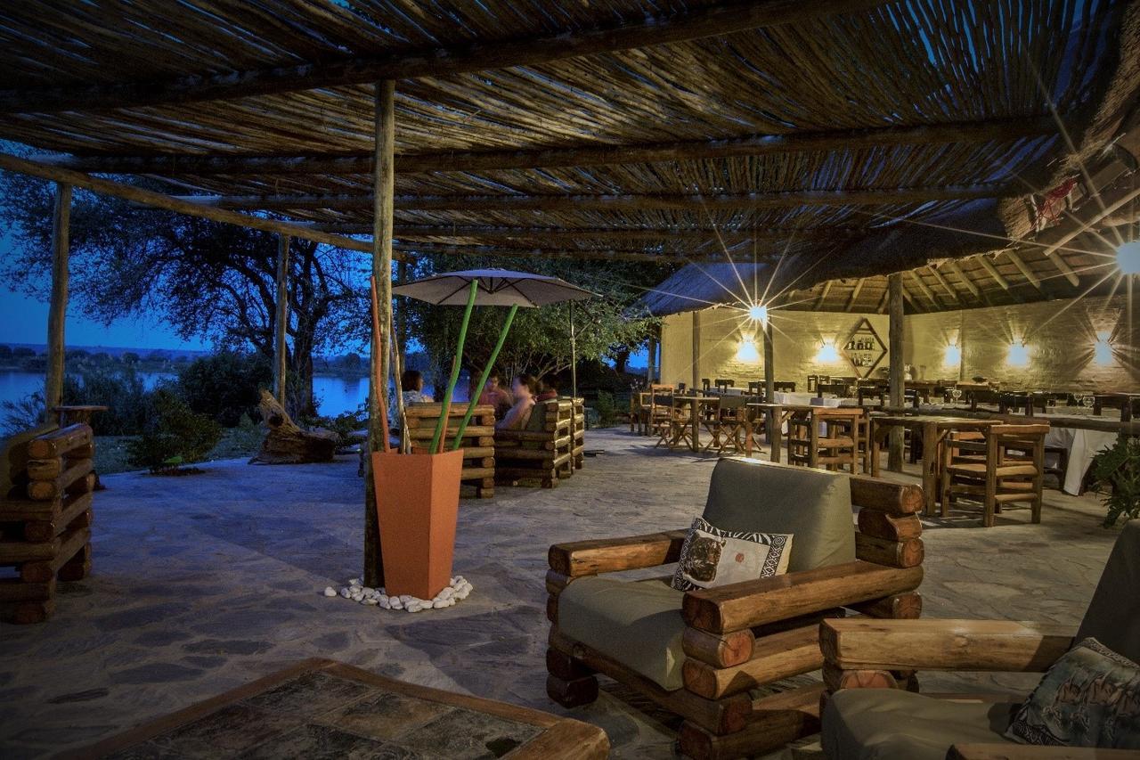 Big 5 Toro Lodge Kasane Eksteriør billede